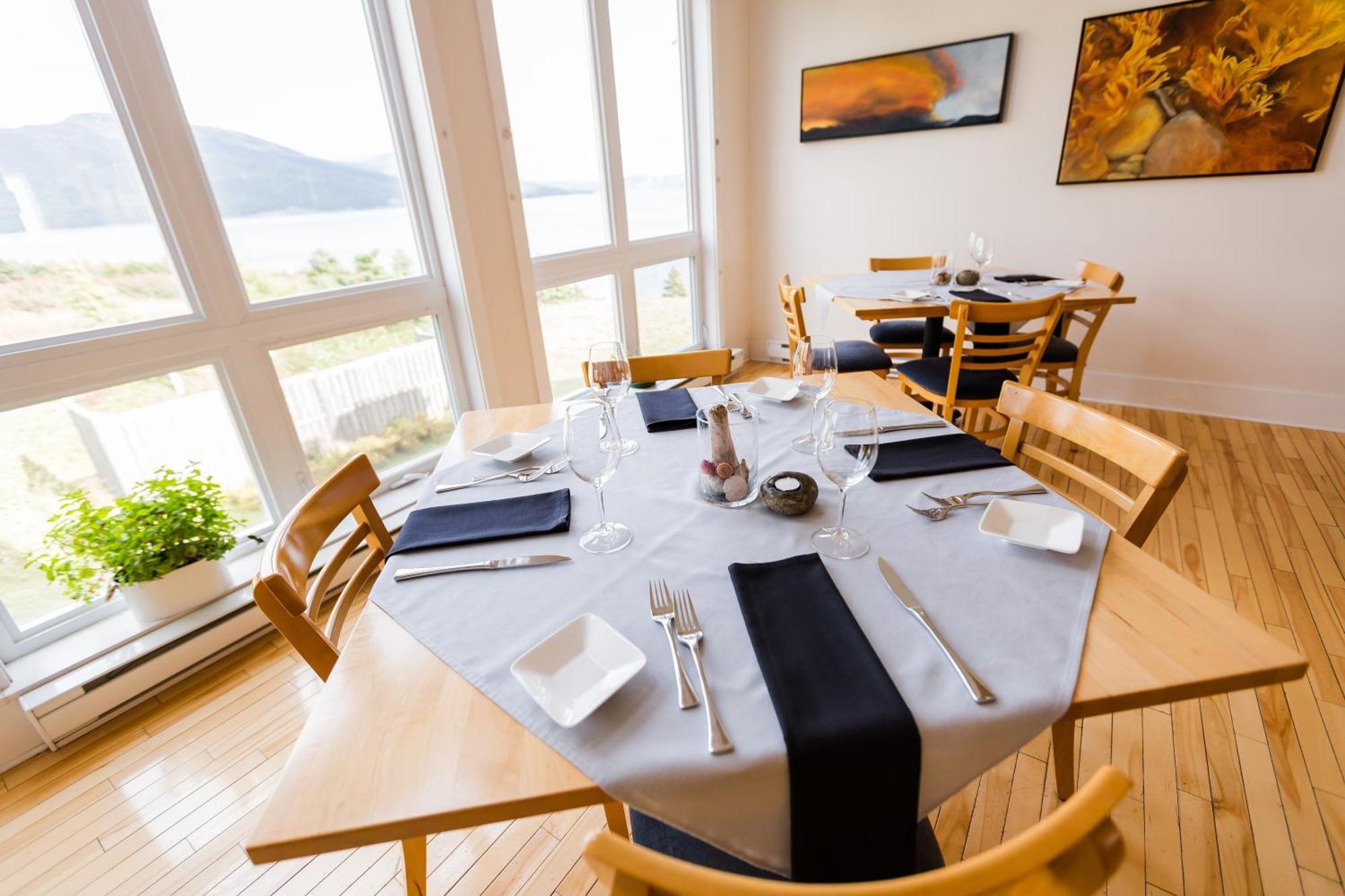 Neddies Harbour Inn Norris Point Exterior photo