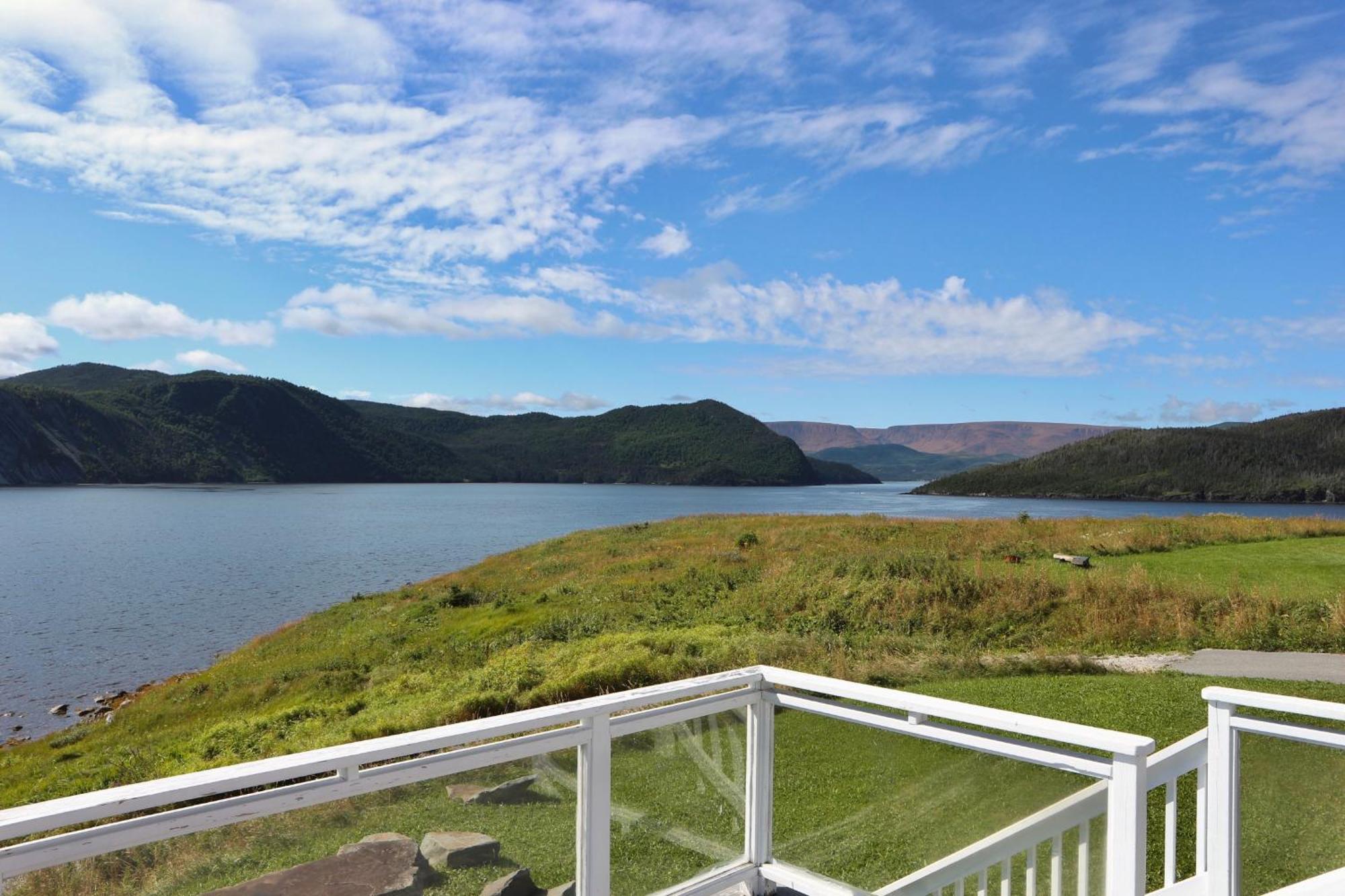 Neddies Harbour Inn Norris Point Exterior photo
